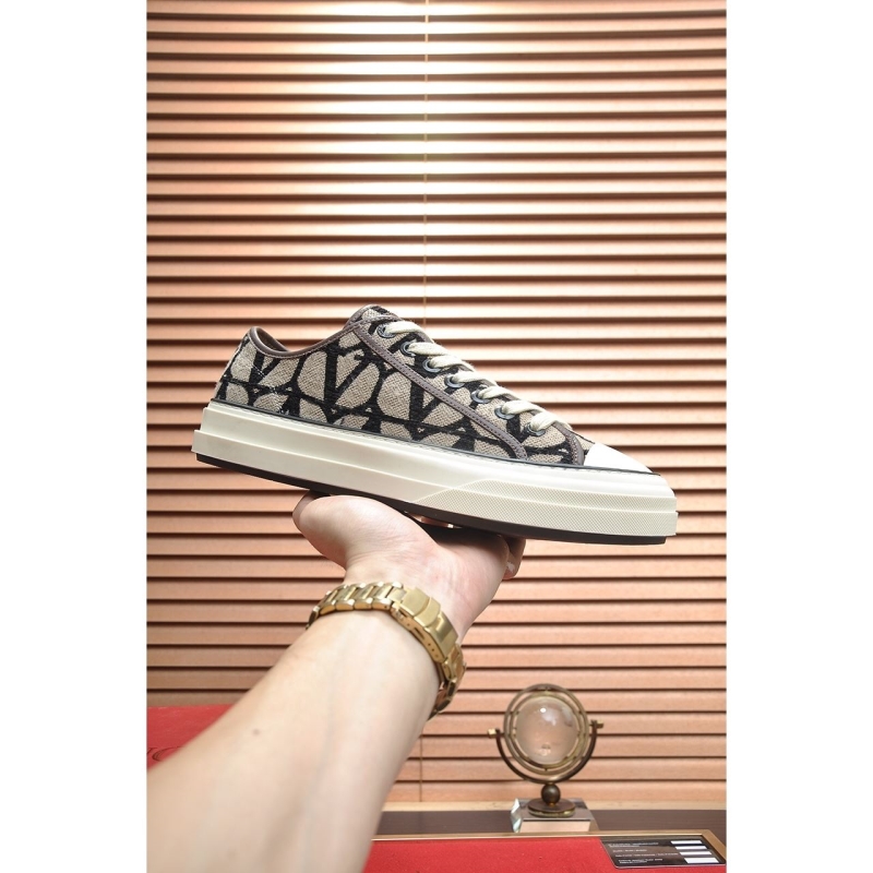 Valentino Sneakers